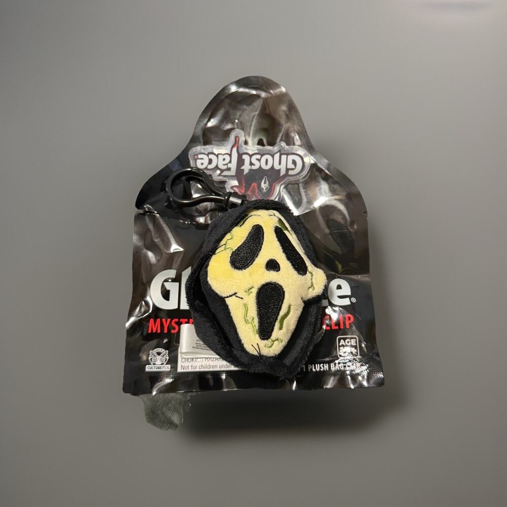 🔥Culturefly Ghost face Mystery Plush Bag Clip BNWT🔥